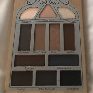 Pretty Vulgar Nightingale Eyeshadow Palette